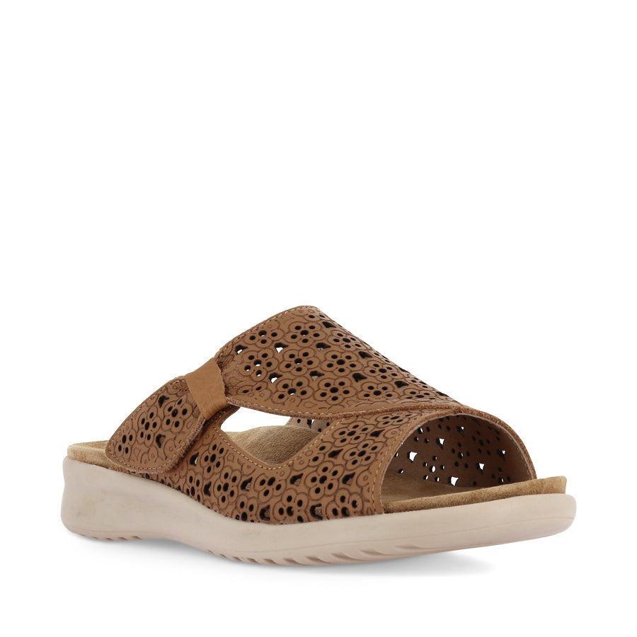 BINTY XW - TAN ALMOND LEATHER