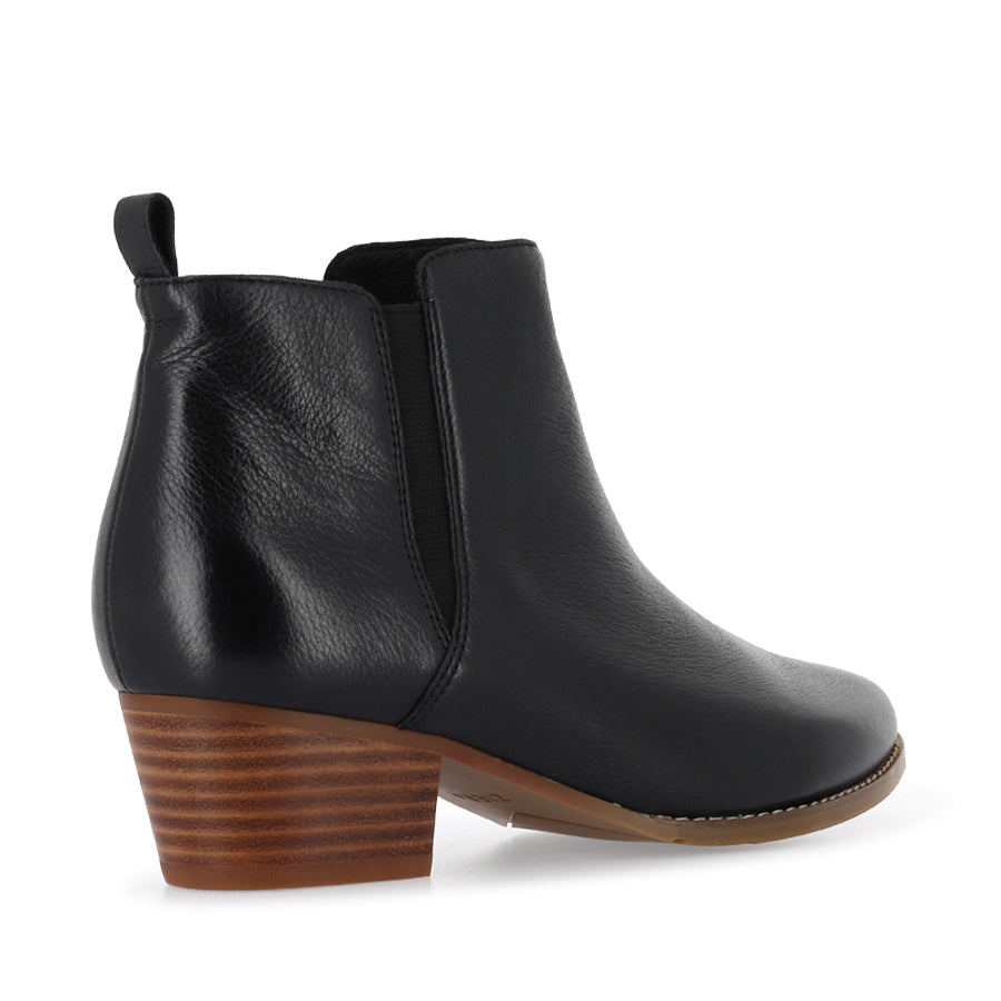 VIMAR XF - BLACK LEATHER
