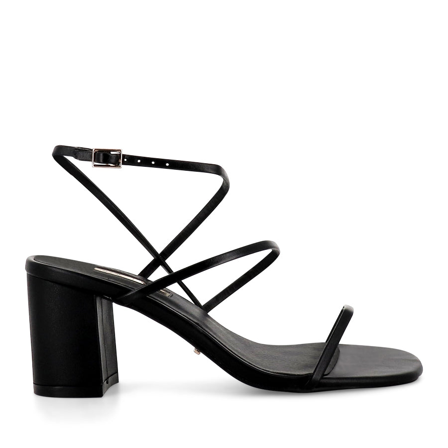 YESENIA - BLACK – Evans Shoes