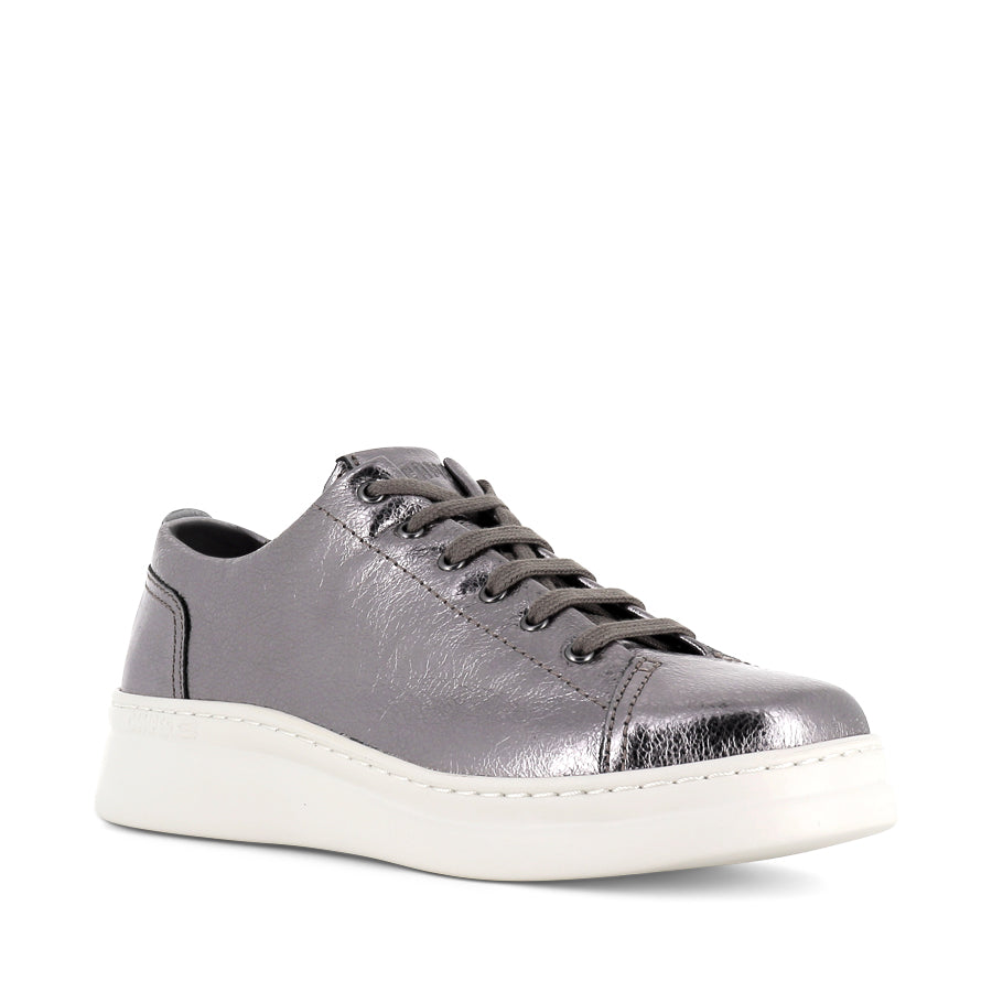 RUNNER UP K200645 L - GREY METALLIC LEATHER