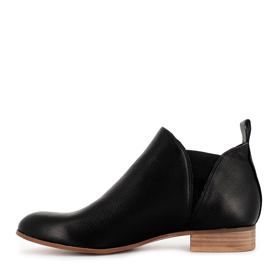 FOE - BLACK LEATHER NATURAL HEEL