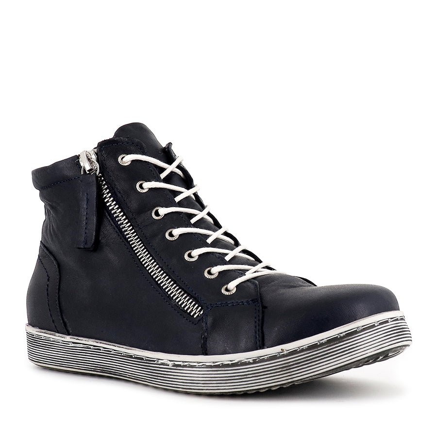 TENDER - NAVY LEATHER