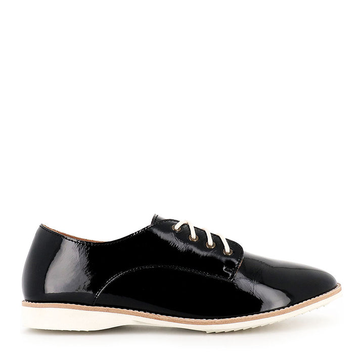 DERBY UNLINED - BLACK PATENT CRINKLE