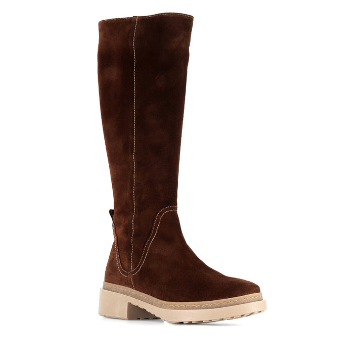 BECKIE B-9202 - CAPPUCCINO SUEDE